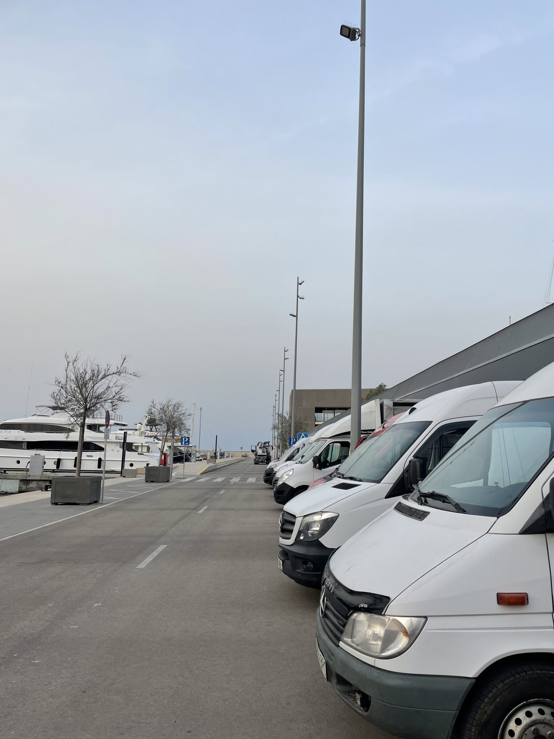 TRANSPORTE FURGONETAS 24H BARCELONA